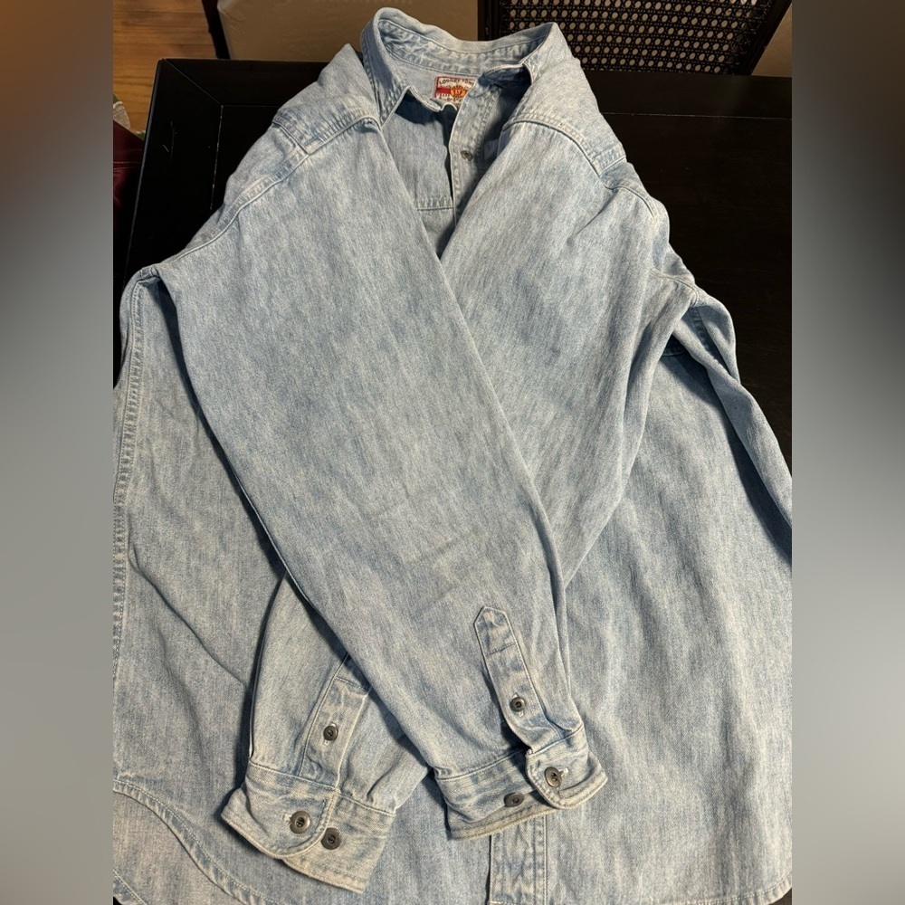 Vintage 90s Looney Tunes Merrie Melodies Embroidered Denim Cotton ButtonUp Shirt - Picture 5 of 15